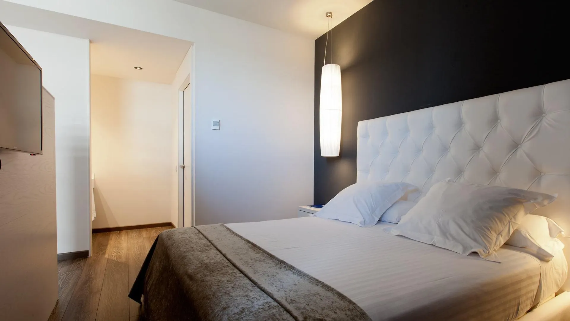 Hotel SB Plaza Europa L'Hospitalet de Llobregat España