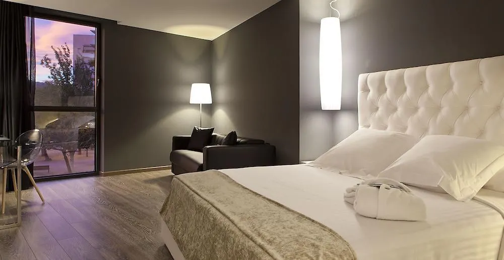 Hotel Sb Plaza Europa L’Hospitalet de Llobregat 4*,